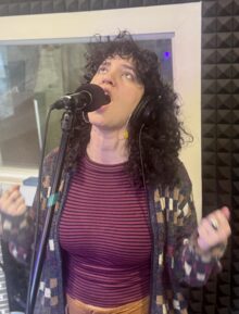 Bella's Bartok singer